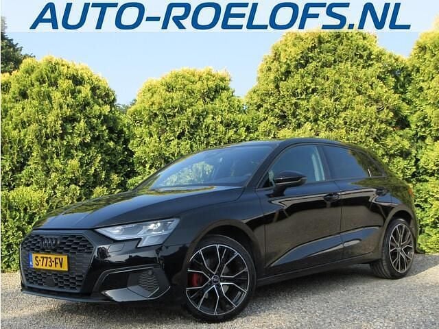 Zwart Gebruikt 2023 Audi A3 Sportback Proline Hatchback | € 24.990 (Super prijs) - Afbeelding 1/4