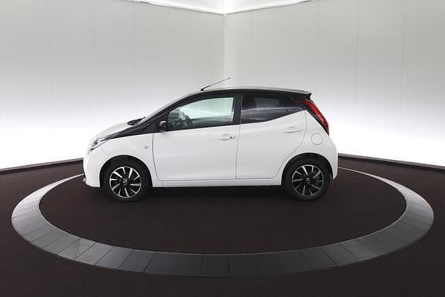 Occasion Toyota Aygo 72 PK (52 kW) 2021 Wit Hatchback