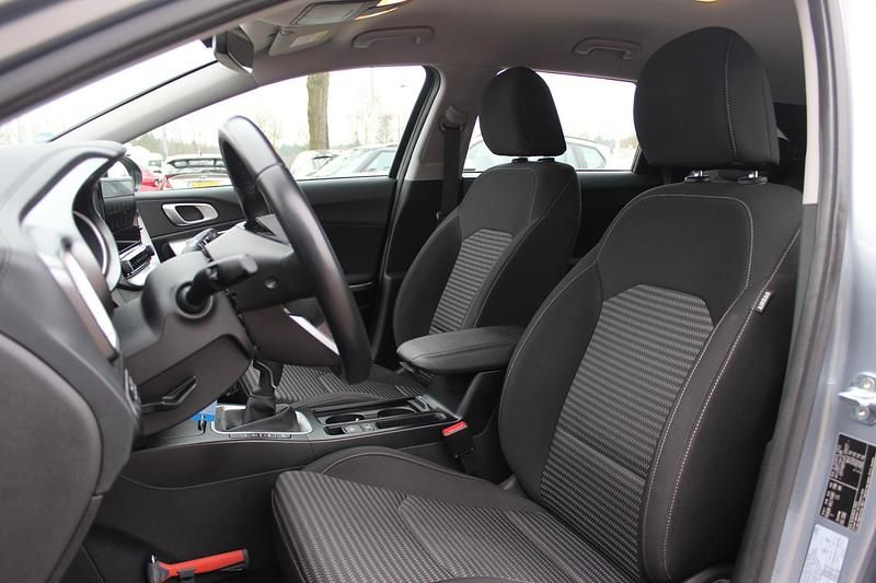 Occasion Kia Ceed 161 PK (118 kW) 2023 Grijs Hatchback