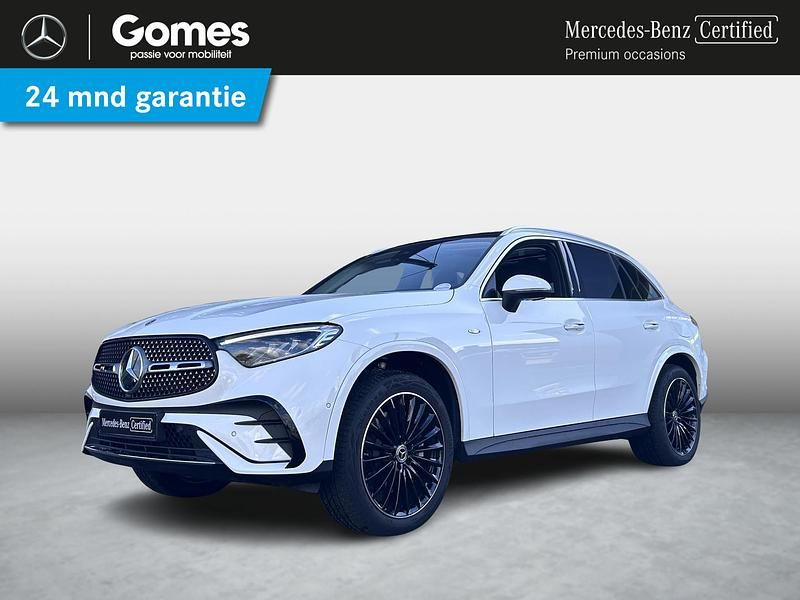 Wit Occasion 2025 Mercedes GLC300e AMG line SUV | € 69.950 (Goede deal) - Afbeelding 1/4