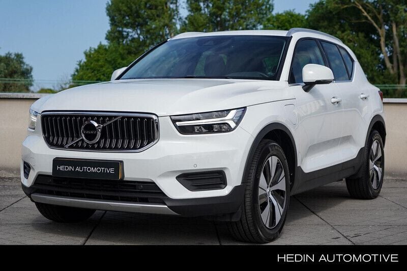 Wit Gebruikt 2021 Volvo XC40 Inscription SUV | € 34.995 (Eerlijke prijs) - Afbeelding 1/4