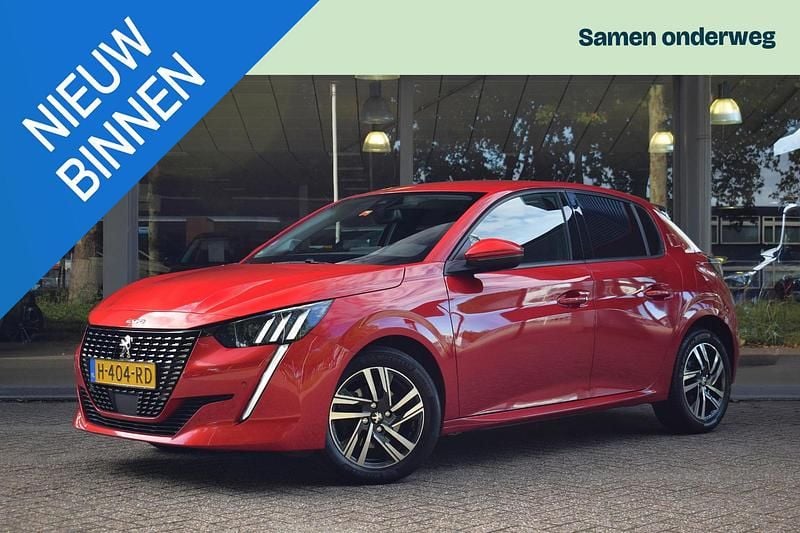 Rood Gebruikt 2020 Peugeot 208 Allure Hatchback | € 14.990 (Eerlijke prijs) - Afbeelding 1/4