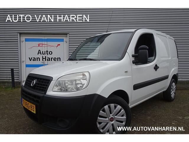 Wit Occasion 2009 Fiat Doblò MPV | € 5.750 (Duur) - Afbeelding 1/4