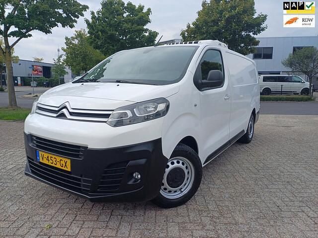 Wit Gebruikt 2017 Citroën Jumpy MPV | € 17.950 - Afbeelding 1/4