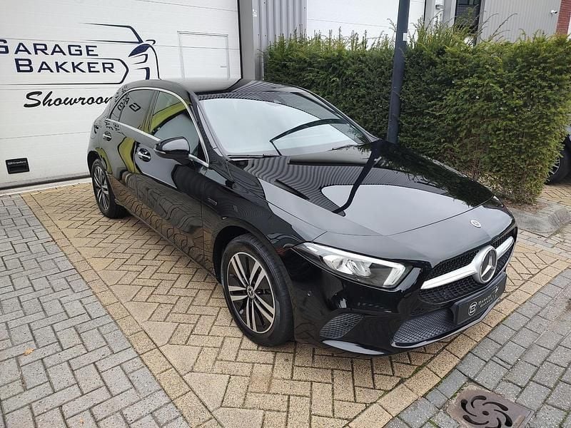Occasion Mercedes A250 Business 218 PK (160 kW) 2021 Zwart Hatchback