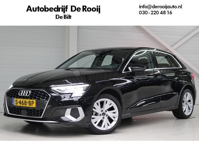 Zwart Occasion 2023 Audi A3 Sportback Advanced Hatchback | € 25.950 (Eerlijke prijs) - Afbeelding 1/4