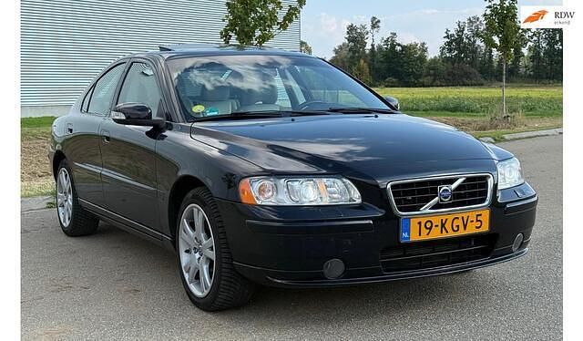 Zwart Gebruikt 2009 Volvo S60 Sedan | € 12.226 - Afbeelding 1/4