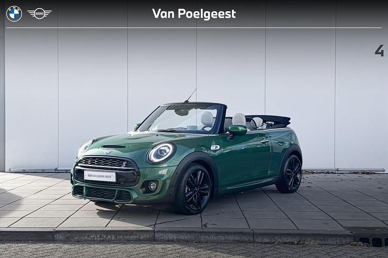 British racing green Occasion 2020 Mini Cooper S Cabriolet Cabriolet | € 30.900 (Iets duurder) - Afbeelding 1/4