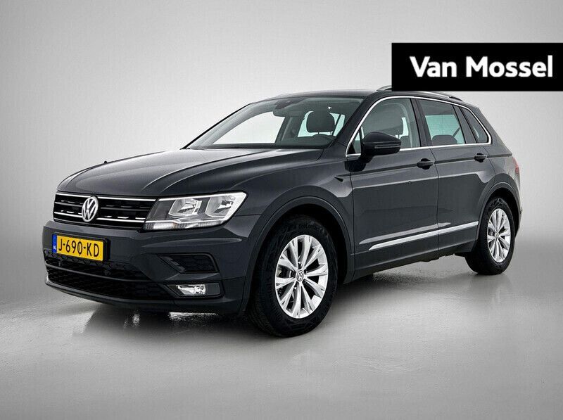 Grijs Gebruikt 2020 VW Tiguan Active SUV | € 29.900 (Eerlijke prijs) - Afbeelding 1/4