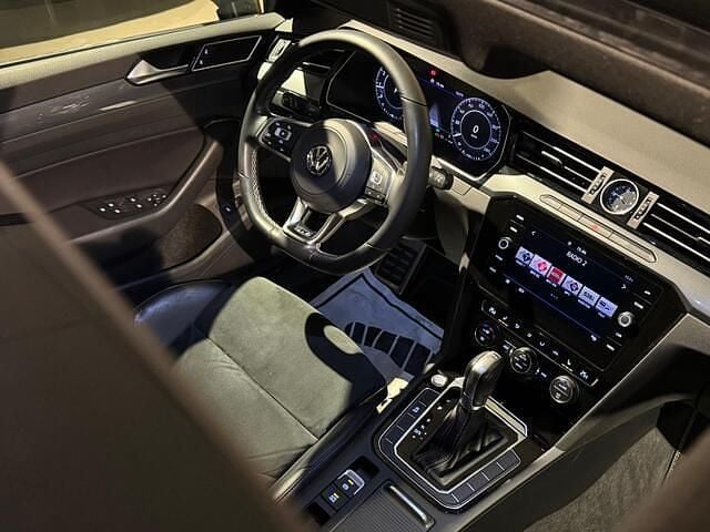 Occasion VW Arteon R-line 190 PK (139 kW) 2018 Zwart (metallic) Hatchback