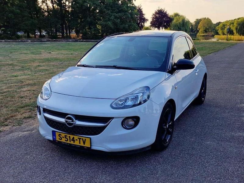 Wit Gebruikt 2019 Opel Adam Hatchback | € 11.250 (Eerlijke prijs) - Afbeelding 1/4