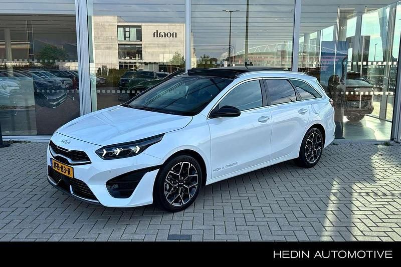 Wit Gebruikt 2025 Kia Ceed Sportswagon GT-Line Stationwagen | € 39.995 - Afbeelding 1/4