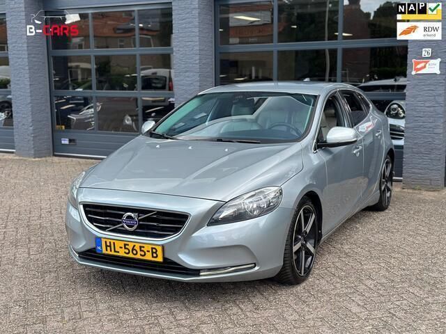 Grijs Gebruikt 2013 Volvo V40 R-Design Summum Stationwagen | € 8.750 (Iets duurder) - Afbeelding 1/4