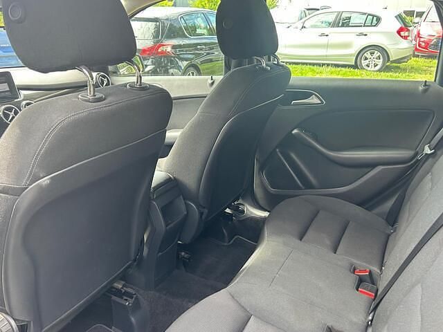 Occasion Mercedes B180 123 PK (90 kW) 2012 Grijs MPV