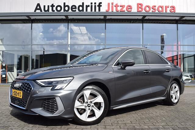 Grijs Gebruikt 2021 Audi A3 S-Line Sedan | € 27.950 (Eerlijke prijs) - Afbeelding 1/4