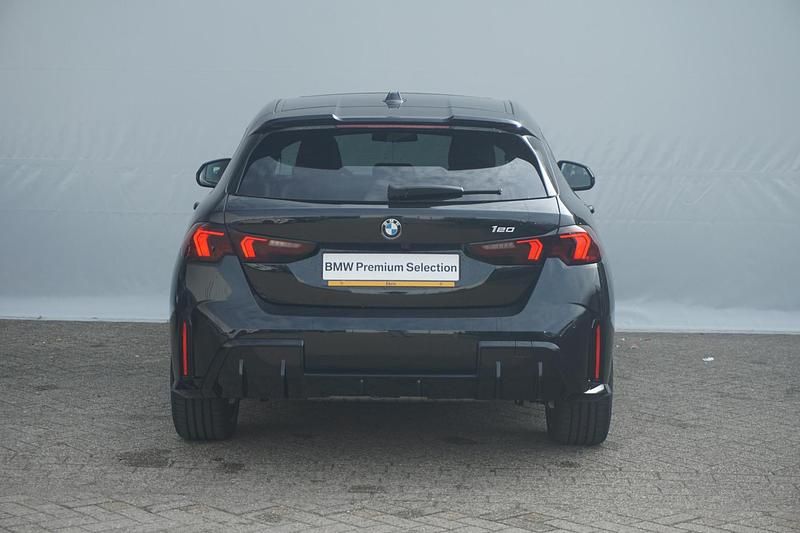Occasion BMW 120 M Sport 170 PK (125 kW) 2025 Zwart Hatchback