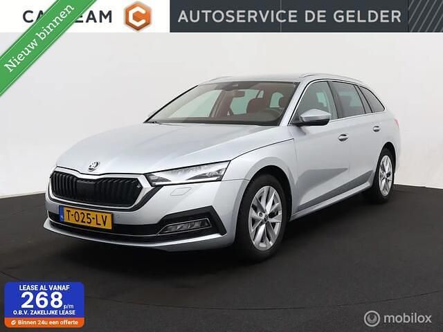 Grijs Gebruikt 2023 Skoda Octavia Business Line Stationwagen | € 19.995 (Eerlijke prijs) - Afbeelding 1/4