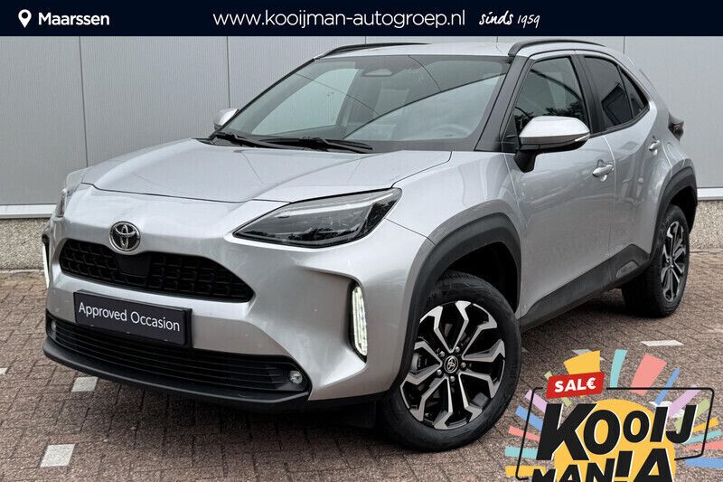 Grijs, metallic lak Gebruikt 2024 Toyota Yaris Cross Edition SUV | € 29.641 (Eerlijke prijs) - Afbeelding 1/4