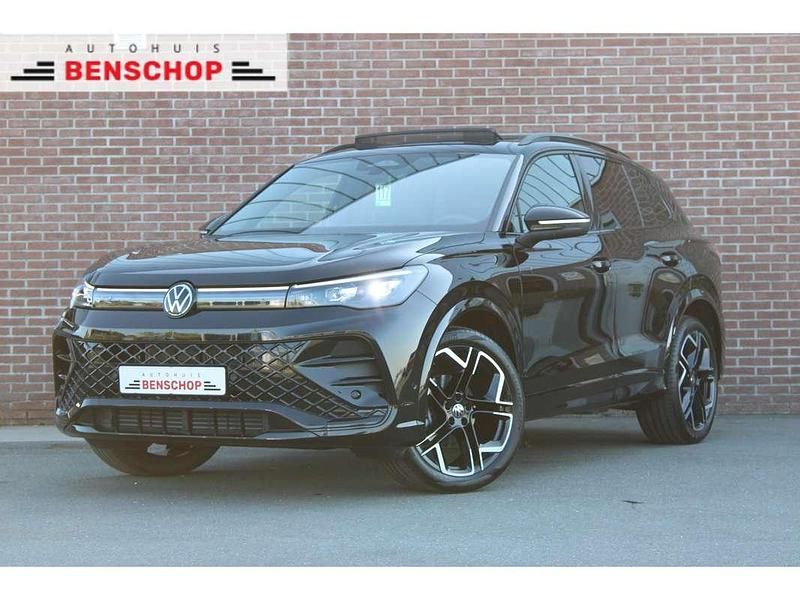 Zwart Gebruikt 2025 VW Tiguan R-line Edition SUV | € 55.900 (Eerlijke prijs) - Afbeelding 1/4