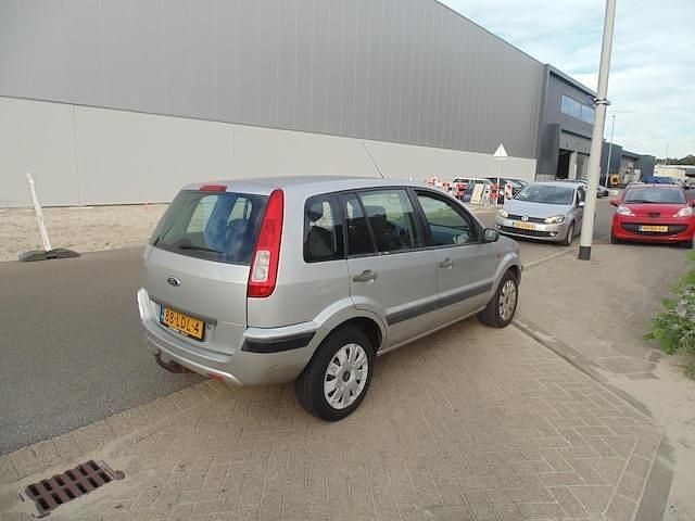 Occasion Ford Fusion Cool & Sound Edition 80 PK (58 kW) 2010 Grijs MPV