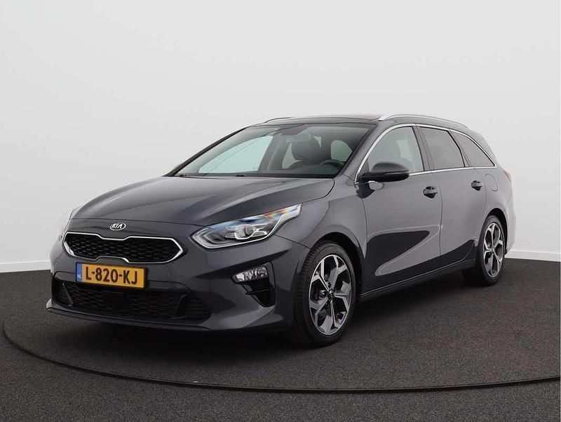 Grijs Gebruikt 2021 Kia Ceed Sportswagon Stationwagen | € 18.950 (Duur) - Afbeelding 1/4