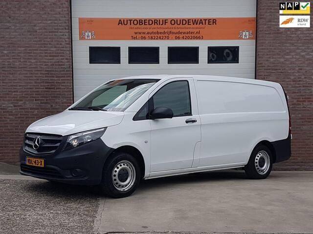 Wit Gebruikt 2019 Mercedes Vito MPV | € 10.995 (Super prijs) - Afbeelding 1/4
