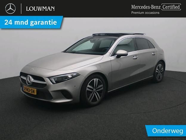 Grijs Gebruikt 2020 Mercedes A160 Business Hatchback | € 24.945 (Iets duurder) - Afbeelding 1/4