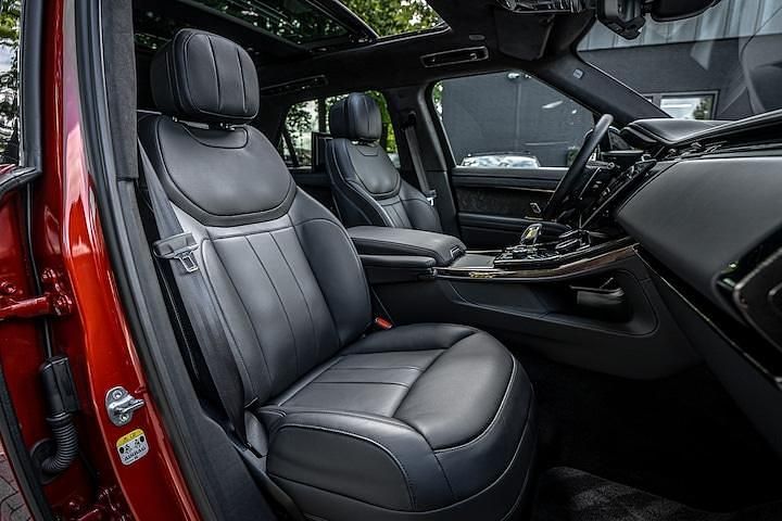 Occasion Land Rover Range Rover Sport Black Edition 2023 Rood (metallic) SUV