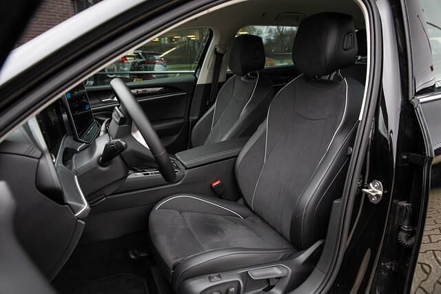 Occasion VW Passat Business 150 PK (110 kW) 2025 Zwart Stationwagen