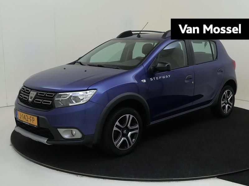 Blauw Gebruikt 2020 Dacia Sandero Stepway Hatchback | € 12.945 (Eerlijke prijs) - Afbeelding 1/4