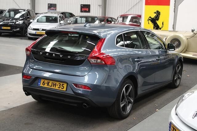 Occasion Volvo V40 Summum 180 PK (132 kW) 2013 Blauw Stationwagen