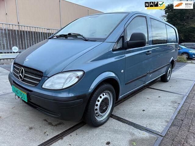 Blauw Occasion 2004 Mercedes Vito Van | € 2.500 (Duur) - Afbeelding 1/4