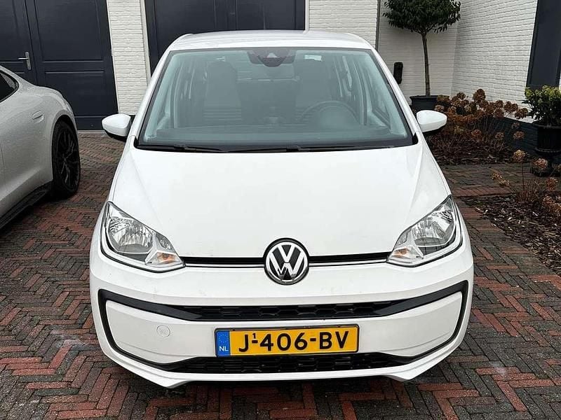 Wit Gebruikt 2020 VW up! Move Hatchback | € 8.750 (Super prijs) - Afbeelding 1/4