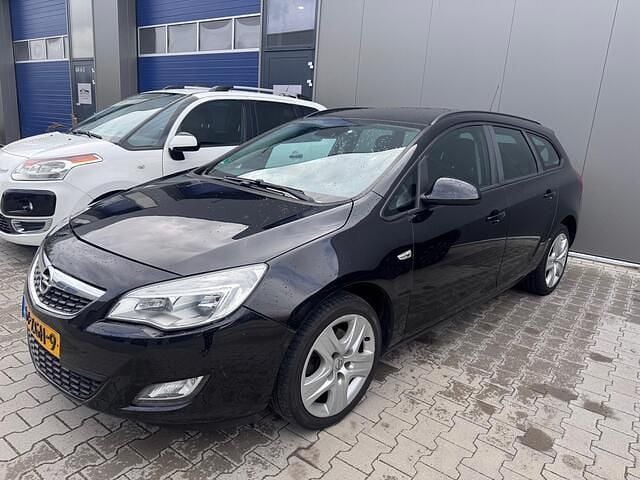 Occasion Opel Astra Cosmo 110 PK (80 kW) 2011 Zwart Stationwagen