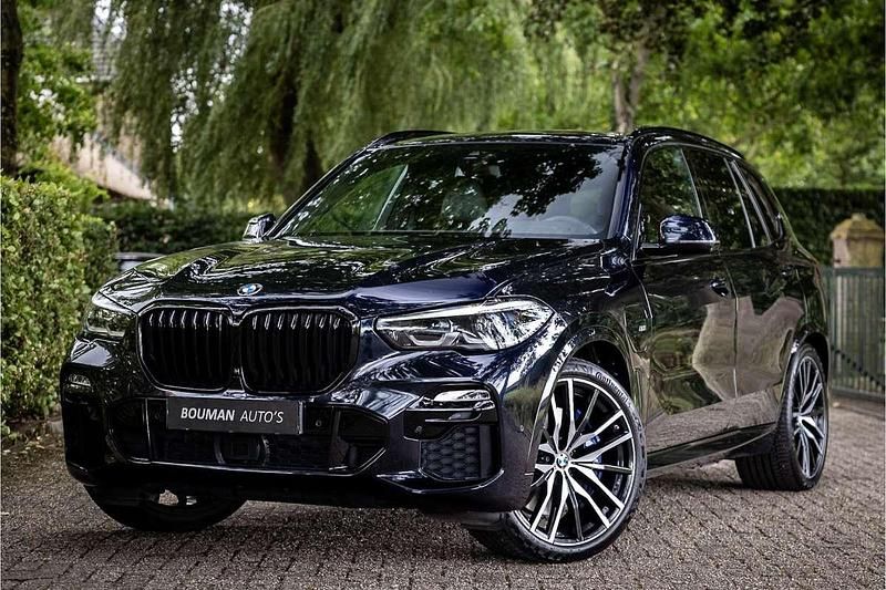 Zwart, metallic lak Gebruikt 2020 BMW X5 M Sport SUV | € 56.750 - Afbeelding 1/4