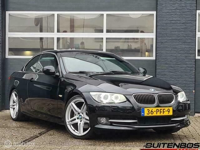 Zwart Gebruikt 2011 BMW 330 Cabriolet Executive Cabriolet | € 18.999 (Eerlijke prijs) - Afbeelding 1/4