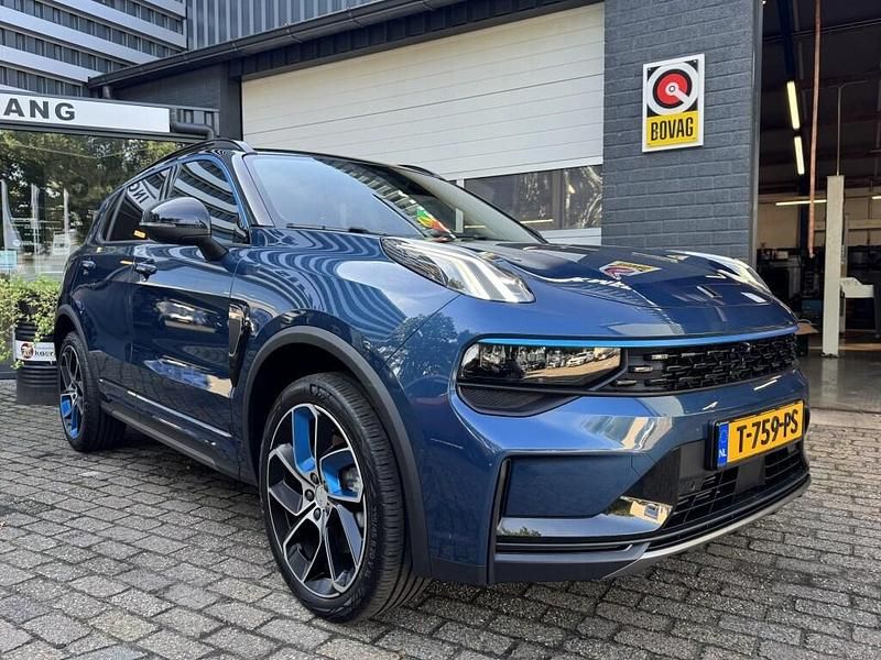 Blauw Gebruikt 2023 Lynk & Co 01 SUV | € 27.950 (Eerlijke prijs) - Afbeelding 1/4