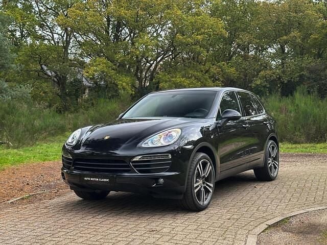 Zwart Gebruikt 2010 Porsche Cayenne SUV | € 33.995 - Afbeelding 1/4