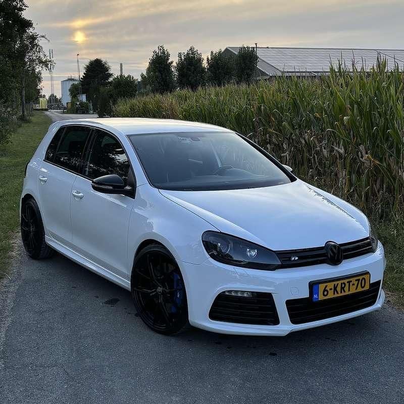 Wit Gebruikt 2013 VW Golf VII R Stationwagen | € 16.700 (Eerlijke prijs) - Afbeelding 1/4