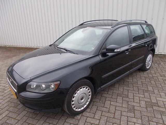 Zwart Occasion 2006 Volvo V50 Stationwagen | € 1.250 - Afbeelding 1/4
