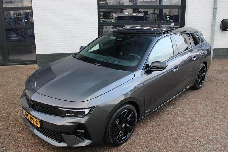 Nieuw Opel Astra Ultimate 2026 Grijs Stationwagen