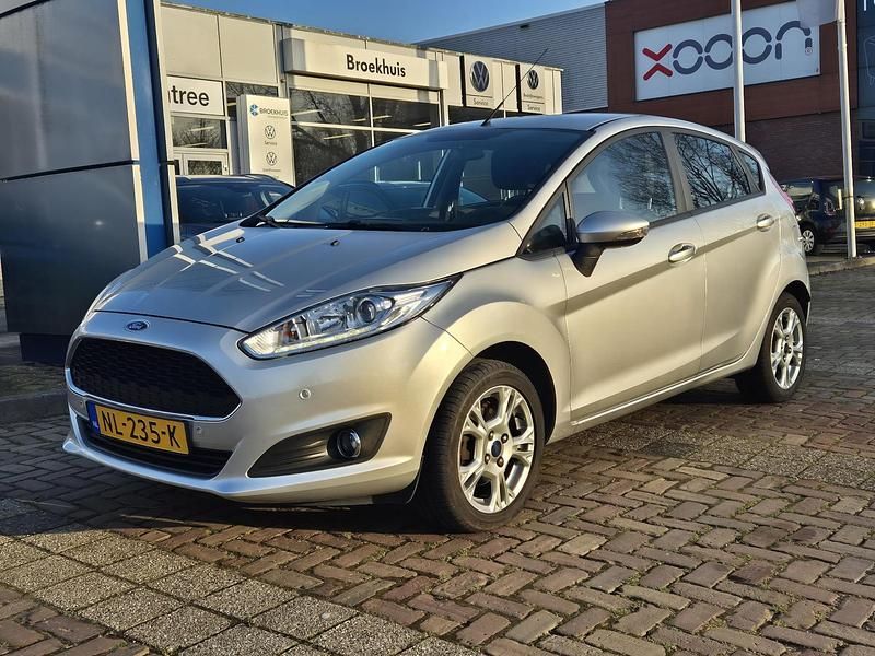 Occasion Ford Fiesta Style 80 PK (58 kW) 2017 Grijs Hatchback