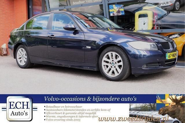 Blauw Gebruikt 2009 BMW 320 Executive Sedan | € 6.950 (Goede deal) - Afbeelding 1/4