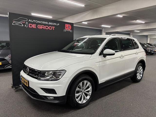 Wit Gebruikt 2018 VW Tiguan Comfortline SUV | € 18.950 (Goede deal) - Afbeelding 1/4