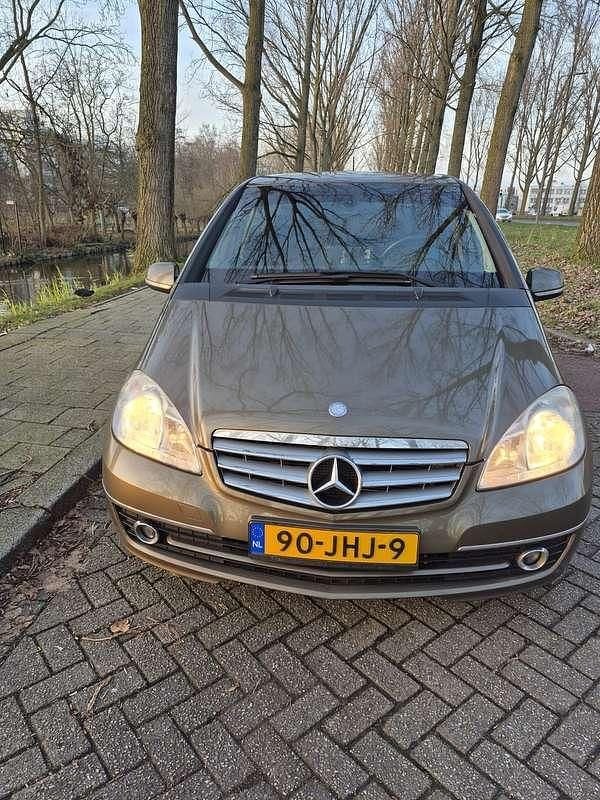 Bruin Occasion 2009 Mercedes A170 Elegance Stationwagen | € 3.500 (Eerlijke prijs) - Afbeelding 1/4