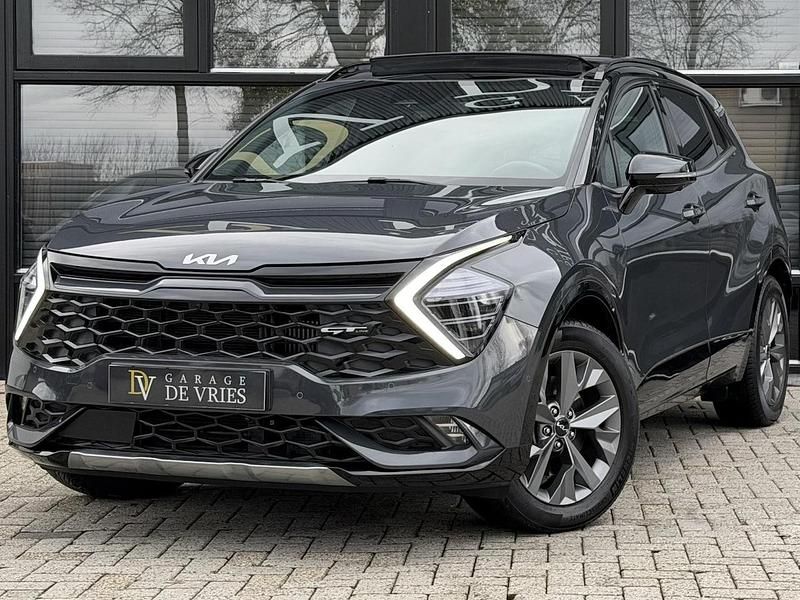 Grijs (metallic) Gebruikt 2022 Kia Sportage SUV | € 33.900 (Goede deal) - Afbeelding 1/4