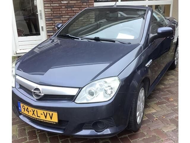 Occasion Opel Tigra Sport 90 PK (66 kW) 2007 Grijs (metallic) Cabriolet