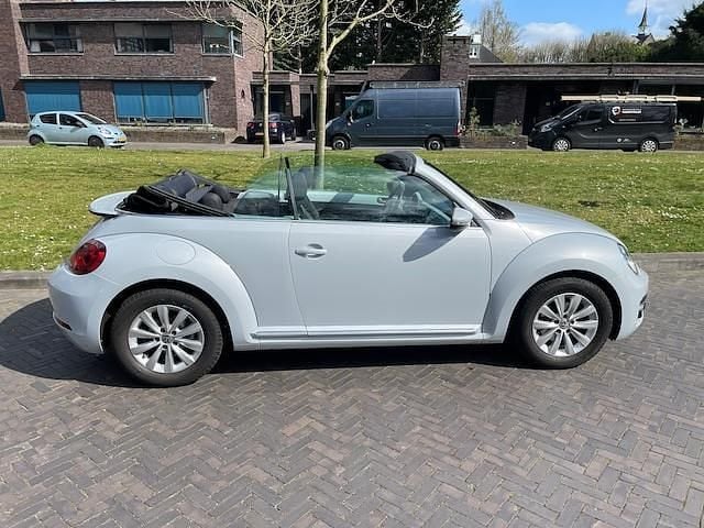 Occasion VW Beetle Cabriolet Exclusive 105 PK (77 kW) 2017 Wit (metallic) Cabriolet