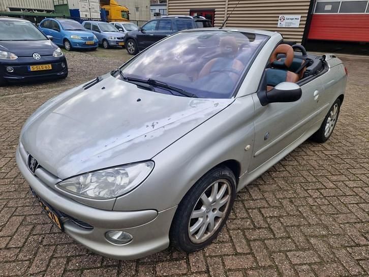Gebruikt 2005 Peugeot 206 CC Cabriolet | € 625 (Goede deal) - Afbeelding 1/4