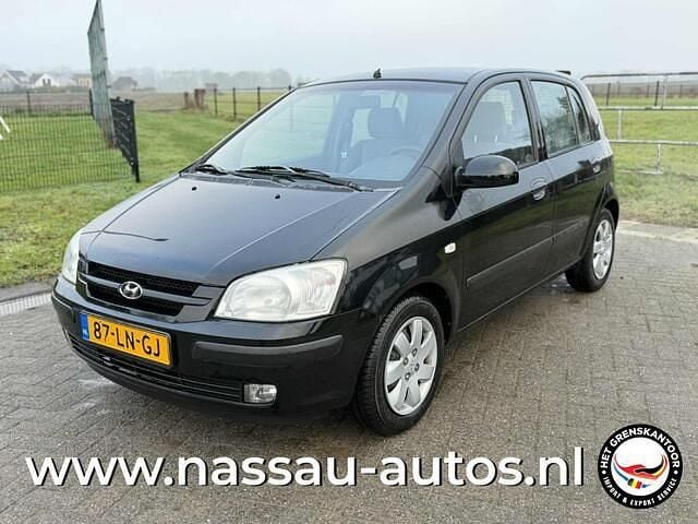 Zwart (metallic) Occasion 2003 Hyundai Getz GLS Hatchback | € 1.499 (Eerlijke prijs) - Afbeelding 1/4